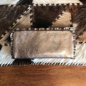 NEW LISTING NWT HOBO ZIP AROUND WALLETS